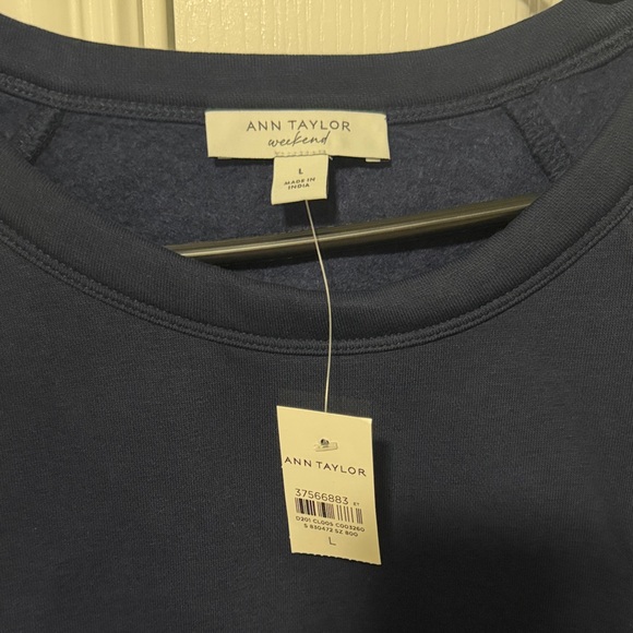 Ann Taylor Weekend Deep Blue Pullover - Picture 2 of 6